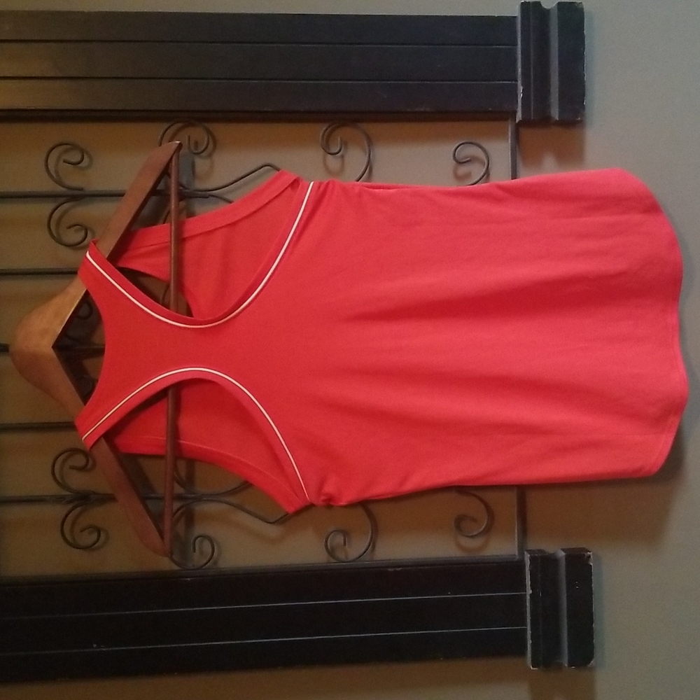 Nike Drifit Racer Back - Picture 2 of 3